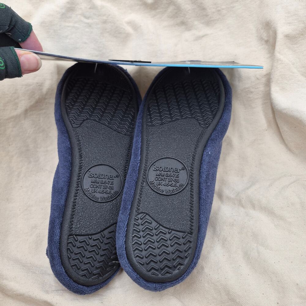 NEW Isotoner Women's Terry Ballerina Slipper with Bow  Comfort Navy med 6.5-7. 5 - Picture 2 of 3